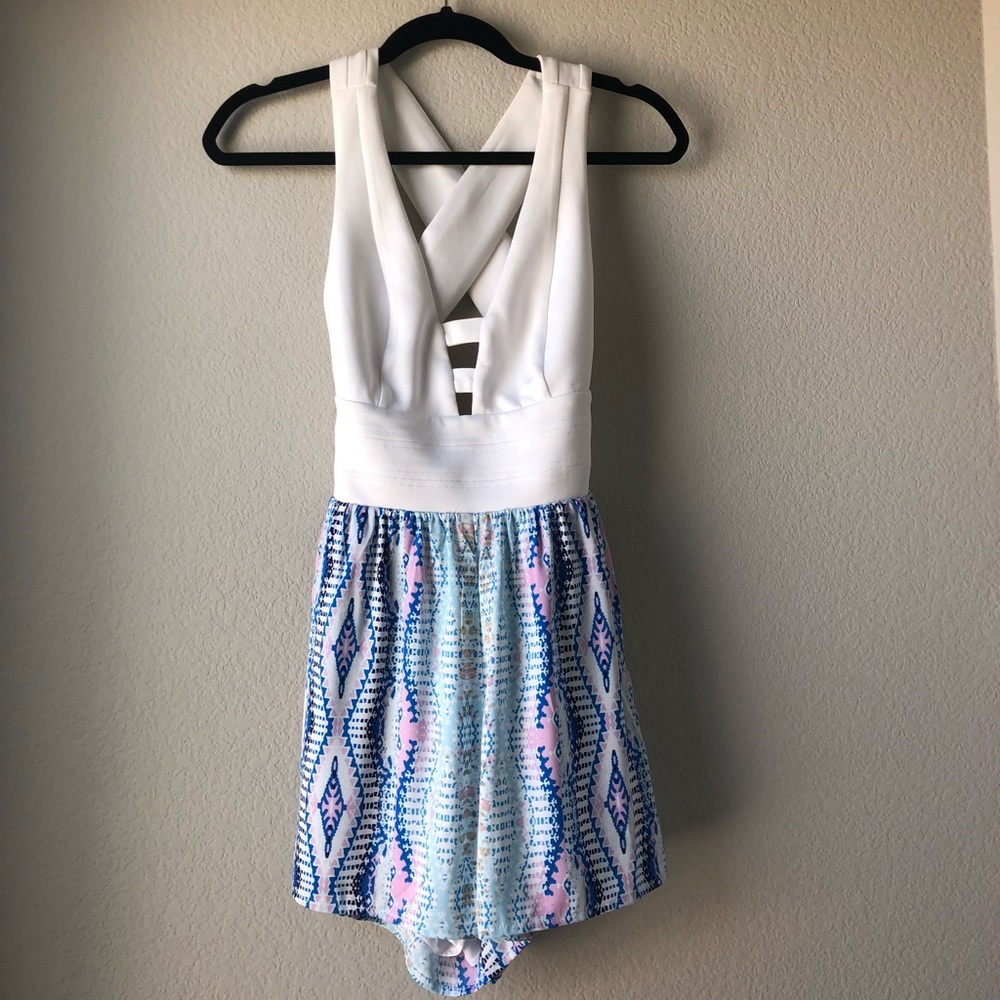 NWT Bebe Cross-Back Romper with pockets